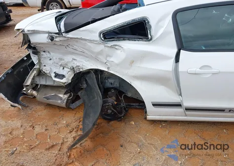 2014 Ford Mustang V6 Premium z USA, uszkodzony, nr VIN 1ZVBP8AM2E5280063